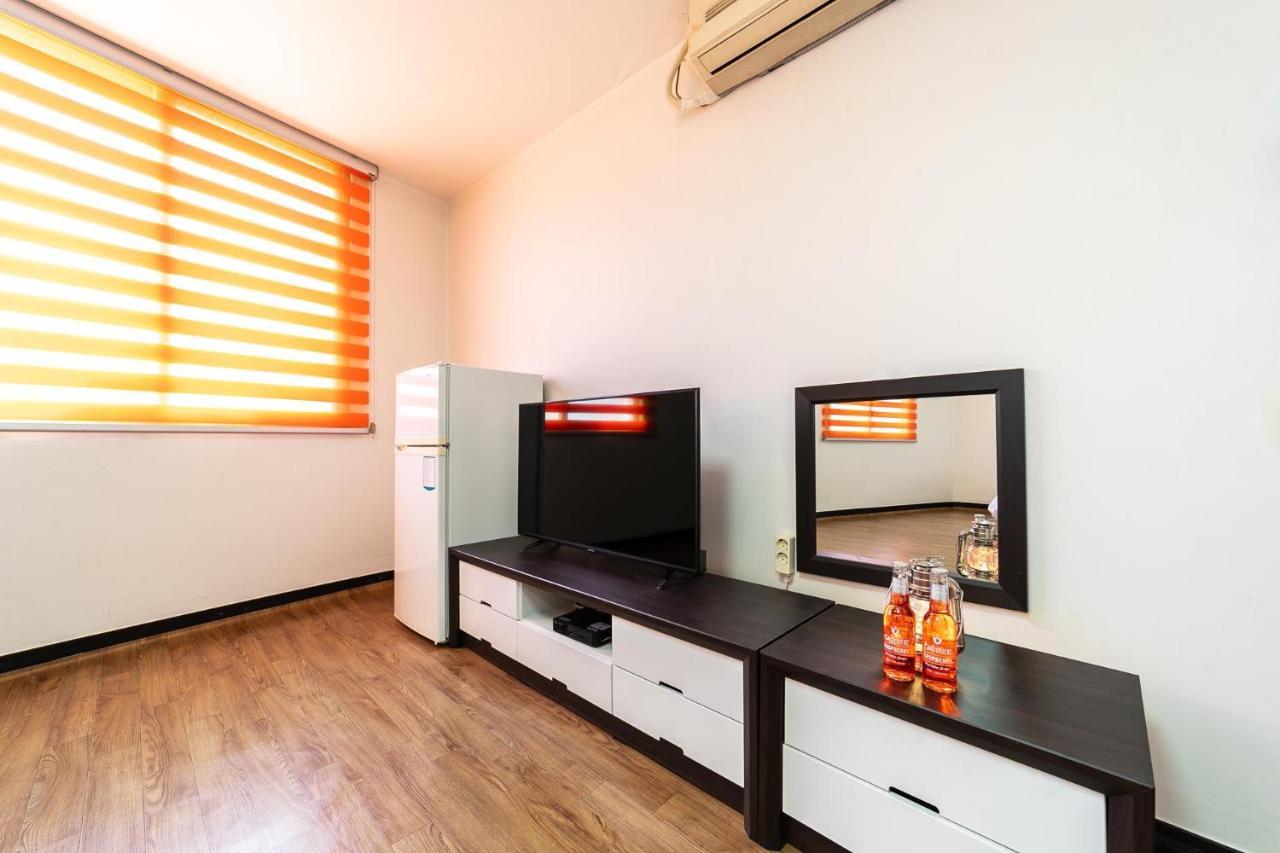 Gurye Hooni Guest House & Motel מראה חיצוני תמונה