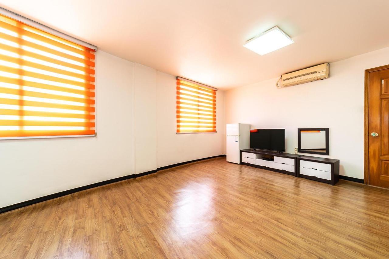 Gurye Hooni Guest House & Motel מראה חיצוני תמונה