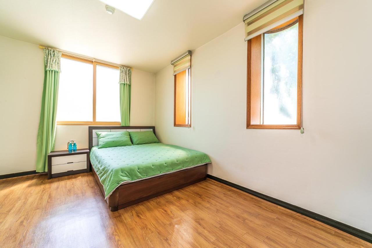 Gurye Hooni Guest House & Motel מראה חיצוני תמונה